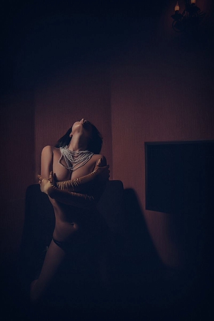    ,  relax-man HENESSY