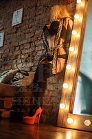 Девушка массажистка Александра, салон relax-man HENESSY фото №3 Девушка массажистка Александра, салон relax-man HENESSY фото №3